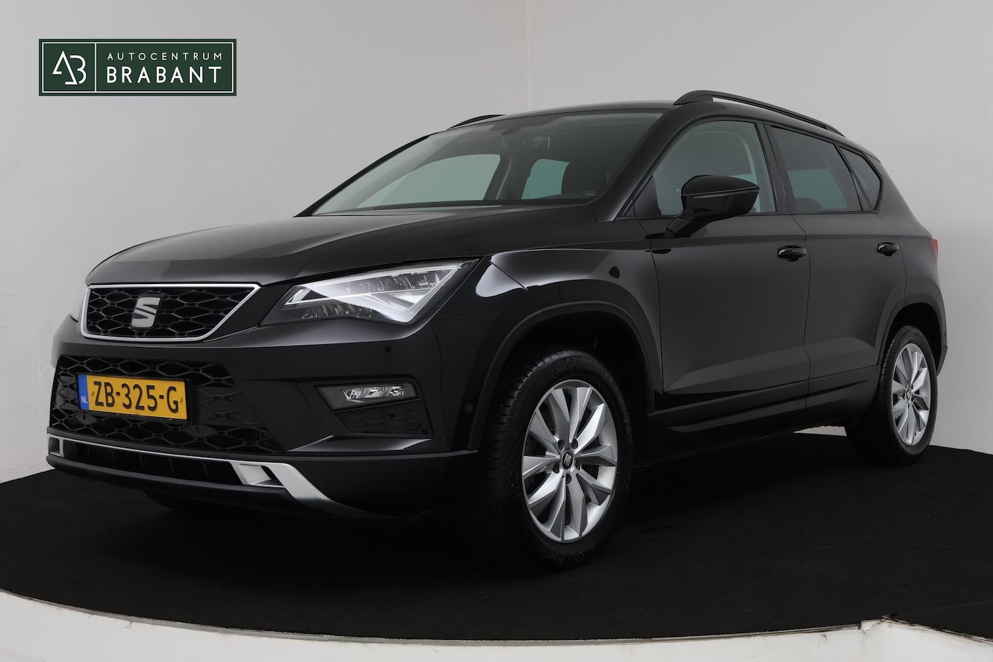 Seat Ateca - 1.0 EcoTSI Style Business Intense (PARKEERSENSOREN, TREKHAAK, CAMERA, NAVIGATIE, CARPLAY, - AutoWereld.nl