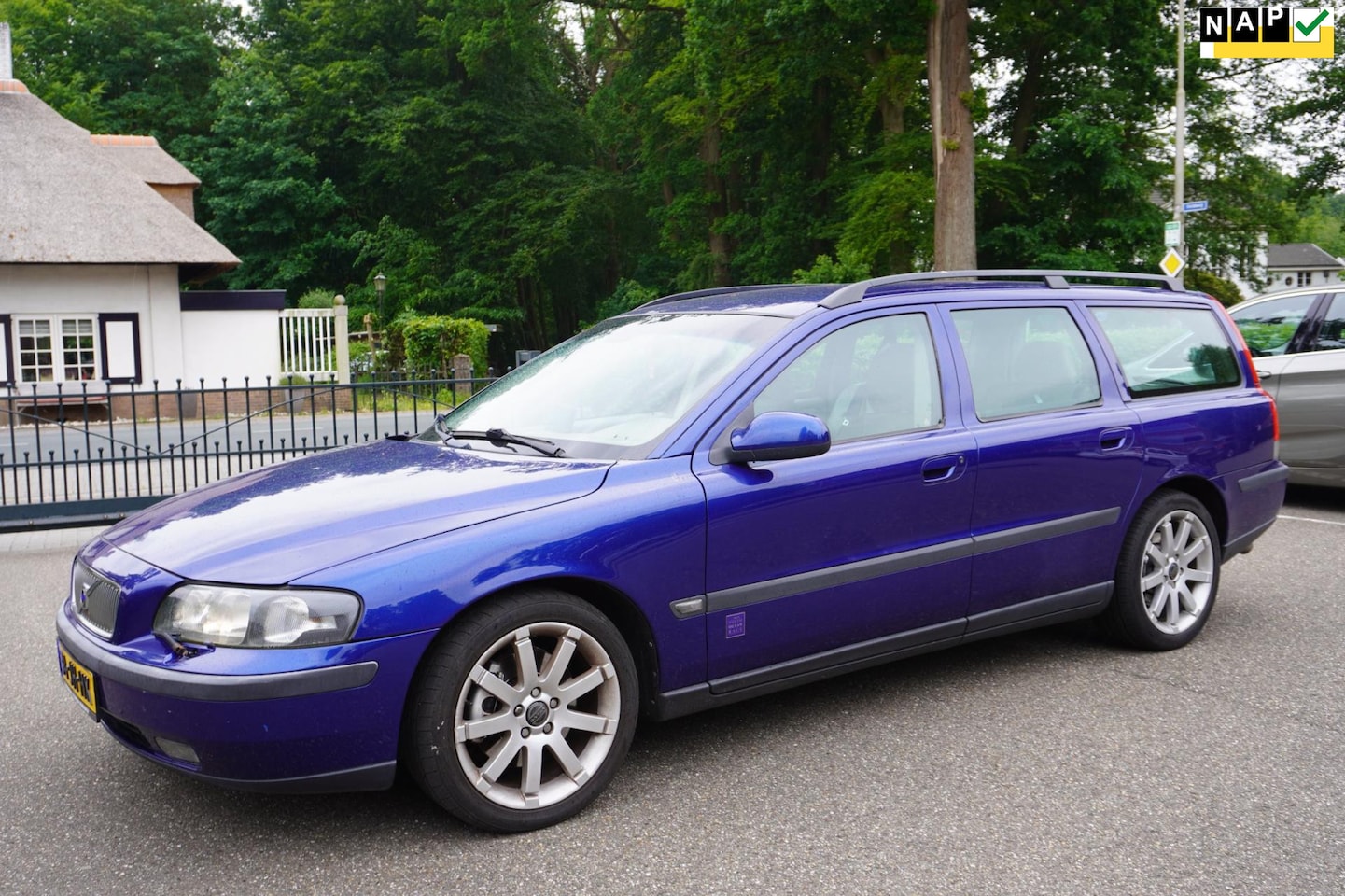Volvo V70 - 2.4 T Ocean Race 7 Persoons Koppakking Lek - AutoWereld.nl