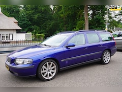 Volvo V70 - 2.4 T Ocean Race 7 Persoons Koppakking Lek