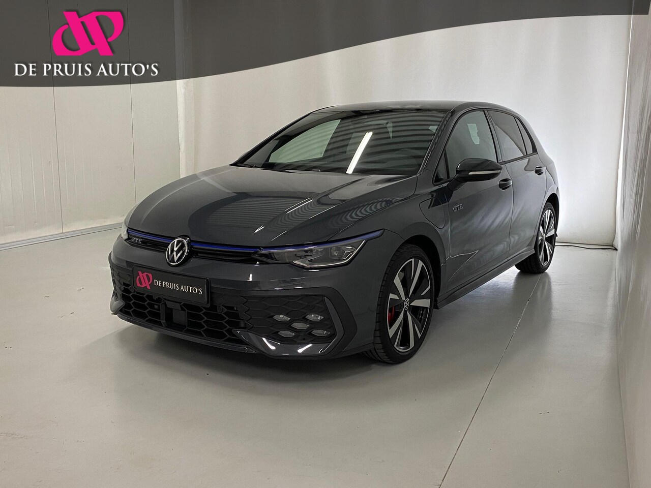 Volkswagen Golf - GTE 272PK Matrix IQ LIGHT 18 Inch Head Up Trekhaak 360° Camera Dynamic Chassis Control - AutoWereld.nl