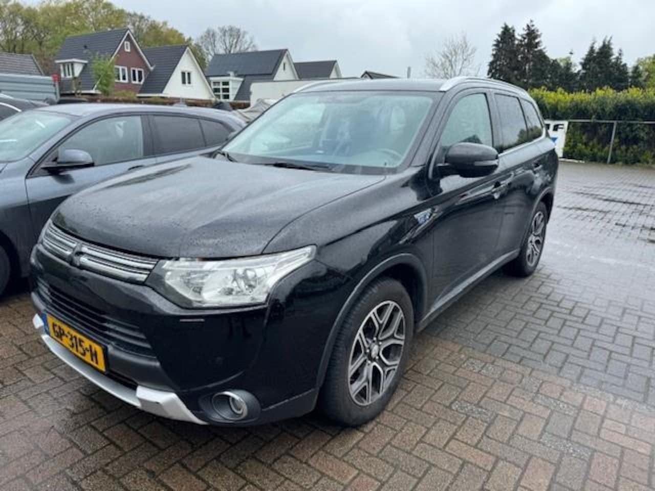 Mitsubishi Outlander - 2.0 PHEV/INSTYLE/LUXERY EDITION/XLINE/XENON/NAVI/LEER/ACARPLAY/ODAK - AutoWereld.nl