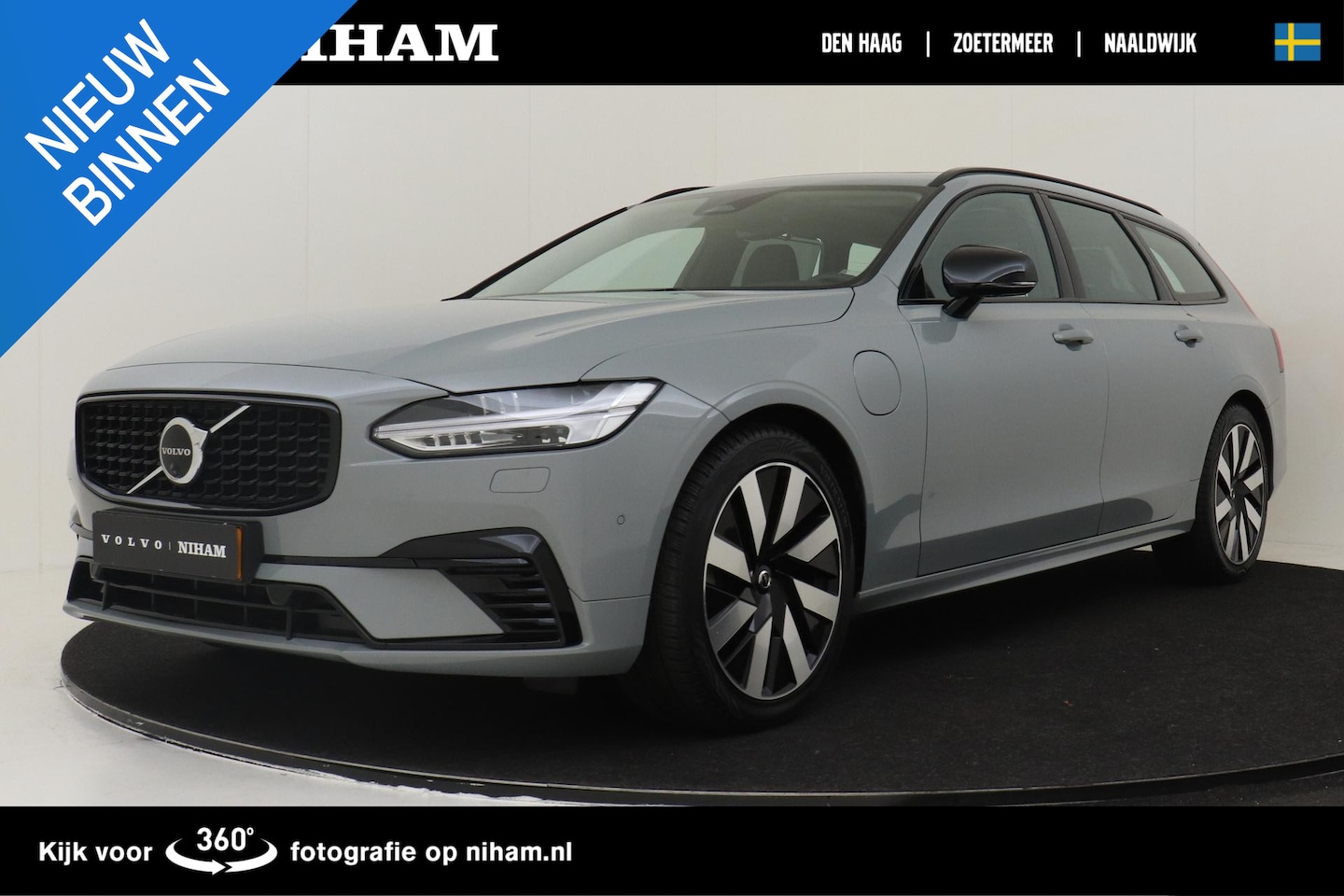 Volvo V90 - T6 PLUG-IN HYBRID AWD ULTRA DARK -PANO.DAK|HARMAN/KARDON|360°CAM|TREKHAAK - AutoWereld.nl