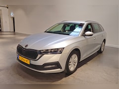 Skoda Octavia Combi - 1.0 e-TSI Business Edition - Apple Carplay/Android Auto - Achteruitrijcamera - Navi