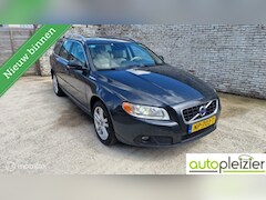 Volvo V70 - 2.0 D3 Kinetic, Navi, leer, trekhaak 100% onderhoud