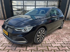 Volkswagen Golf - 1.5 eTSI R-Line Business+ | LED | Trekhaak | All-seasons | ACC | Keyless | Stoelverwarming