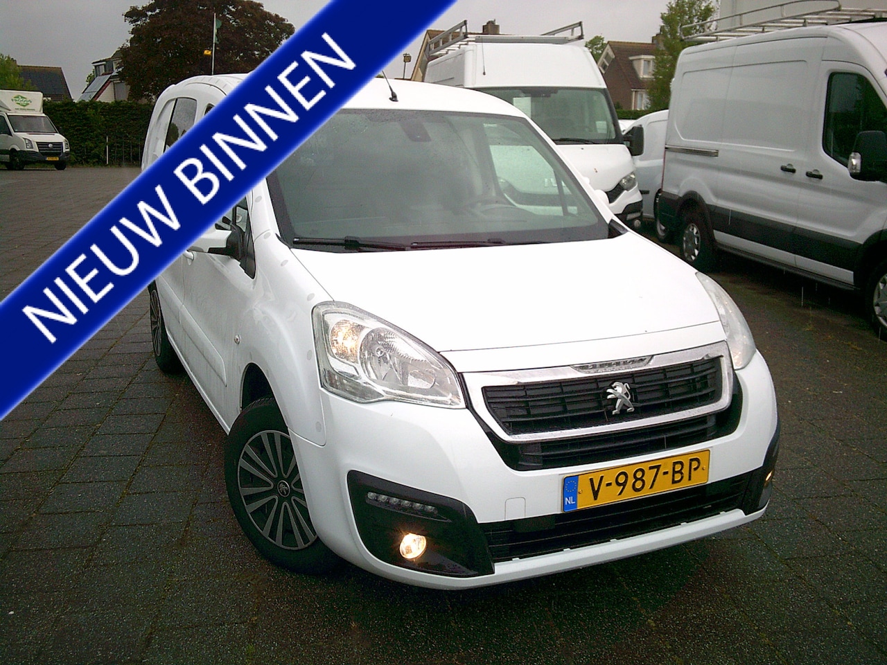 Peugeot Partner - PARTNER 122L2 PREM.1.6 VOORZIEN VAN AIRCO+CRUISE!!LENGTE 2 !!! - AutoWereld.nl