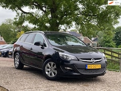 Opel Astra Sports Tourer - 1.4 Turbo Blitz | Cruise + Navi + Airco nu € 5.975,