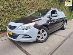 Opel Astra Sports Tourer - 1.4 Turbo Cosmo
