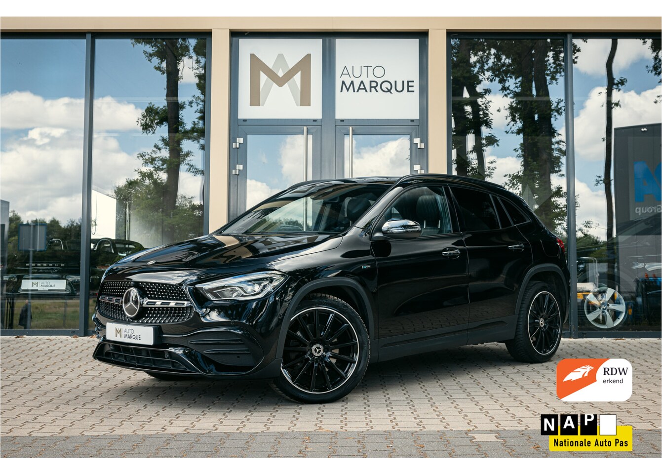 Mercedes-Benz GLA-Klasse - 250 e Aut. 218PK | Business Solution AMG | Panoramadak | Burmester | 19" LM Velgen | Keyle - AutoWereld.nl