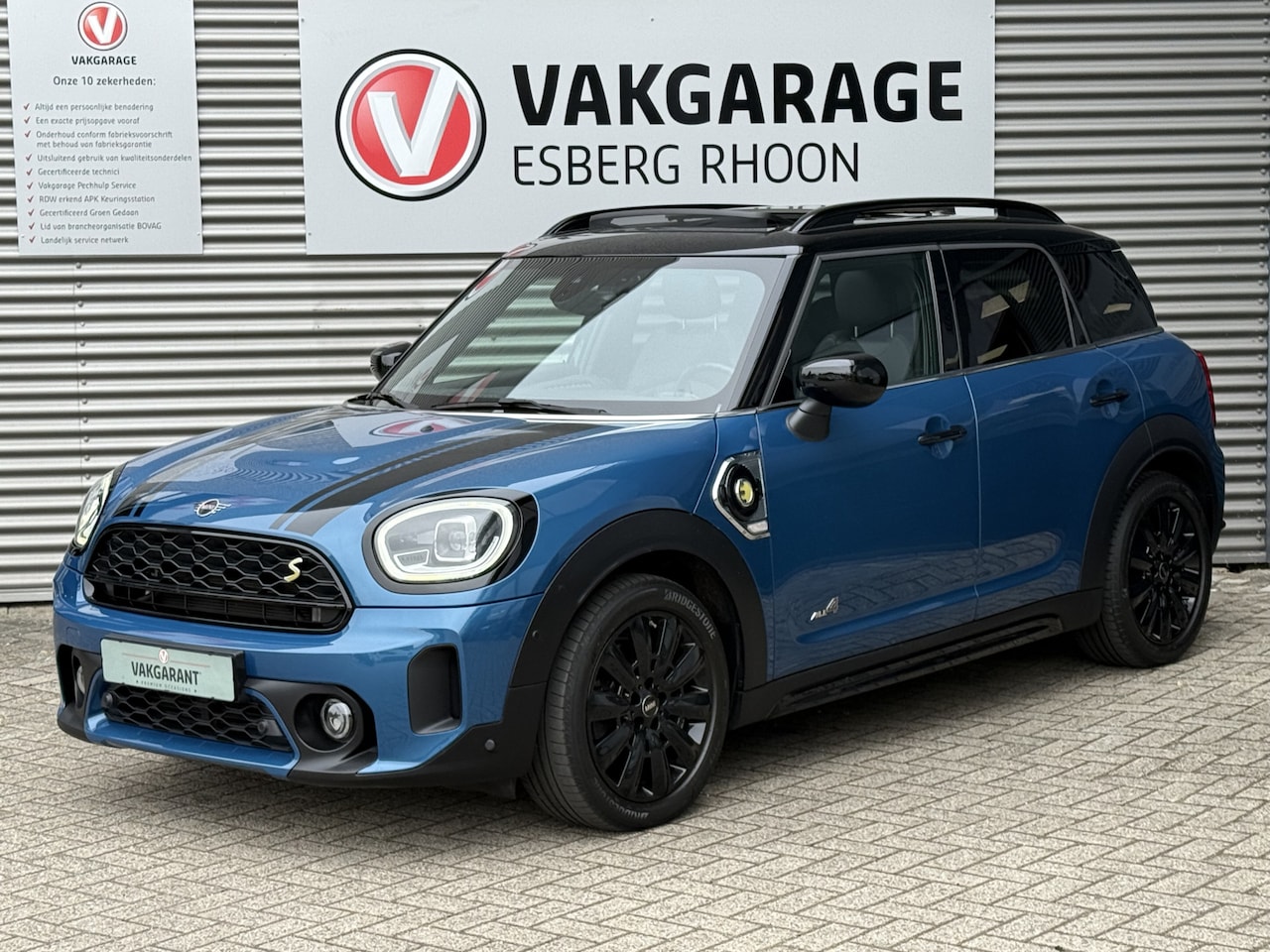 MINI Countryman - Mini 2.0 Cooper S E ALL4 Chili PHEV AUTOMAAT,NAVI/CAM,PANO,LED - AutoWereld.nl