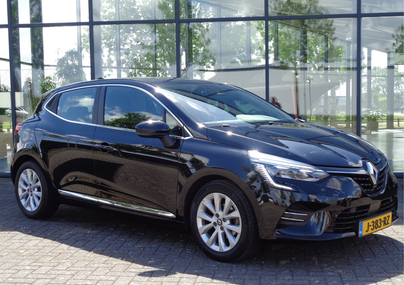 Renault Clio - 1.0 TCe Bi-Fuel Intens LPG-G3 Cimate Cruise Lichtmetaal Parkeersensoren Half leer/half stof - AutoWereld.nl