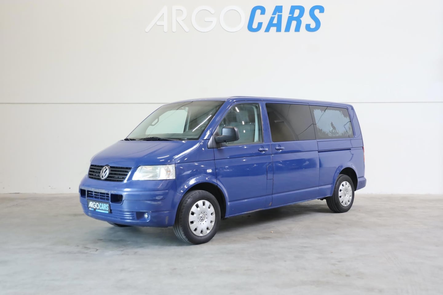 Volkswagen Transporter - 2.5 TDI LANG CAMERA 174PK TREKHAAK DUBBELE SCHUIFDEUREN AIRCO 3 ZITS INRUIL MOG - AutoWereld.nl