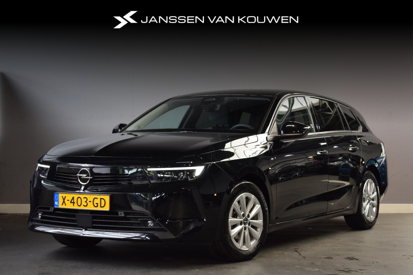 Opel Astra Sports Tourer - 1.2 Level 2 Multimedia Navi Pro Extra Getint Glas Apple CarPlay - AutoWereld.nl