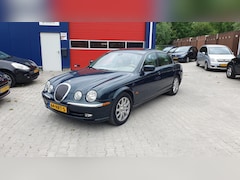 Jaguar S-type - 4.0 V8 AUTOMAAT YOUNGTIMER LEDER INT CLIMA NAV