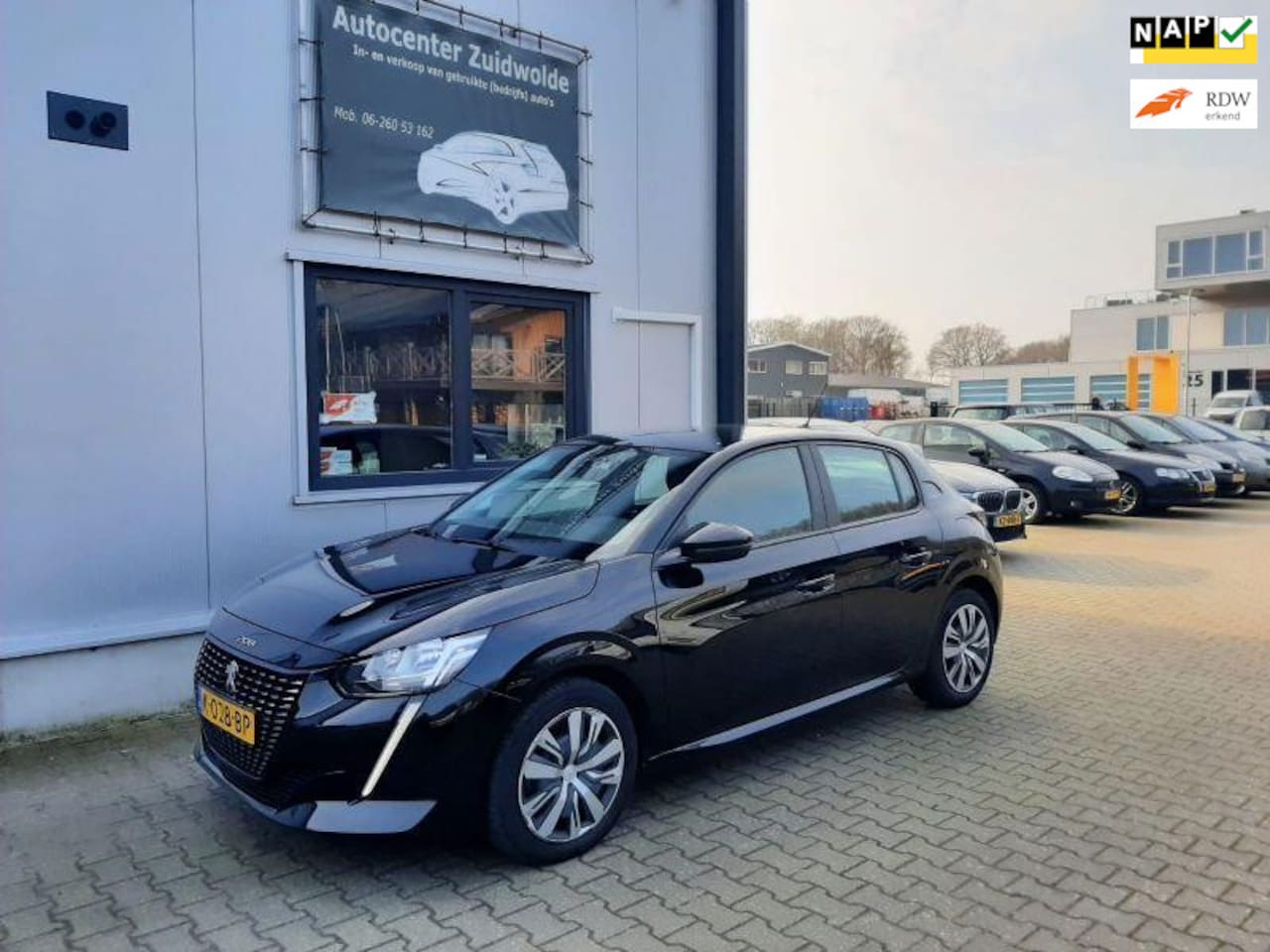 Peugeot 208 - 1.5 BlueHDi Active navi clima cruise pdc - AutoWereld.nl