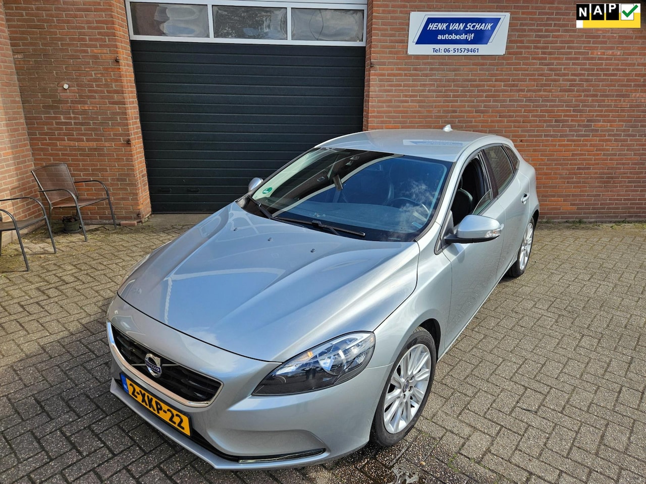 Volvo V40 - T3 150PK 2014 - 1e eigenaar - AutoWereld.nl