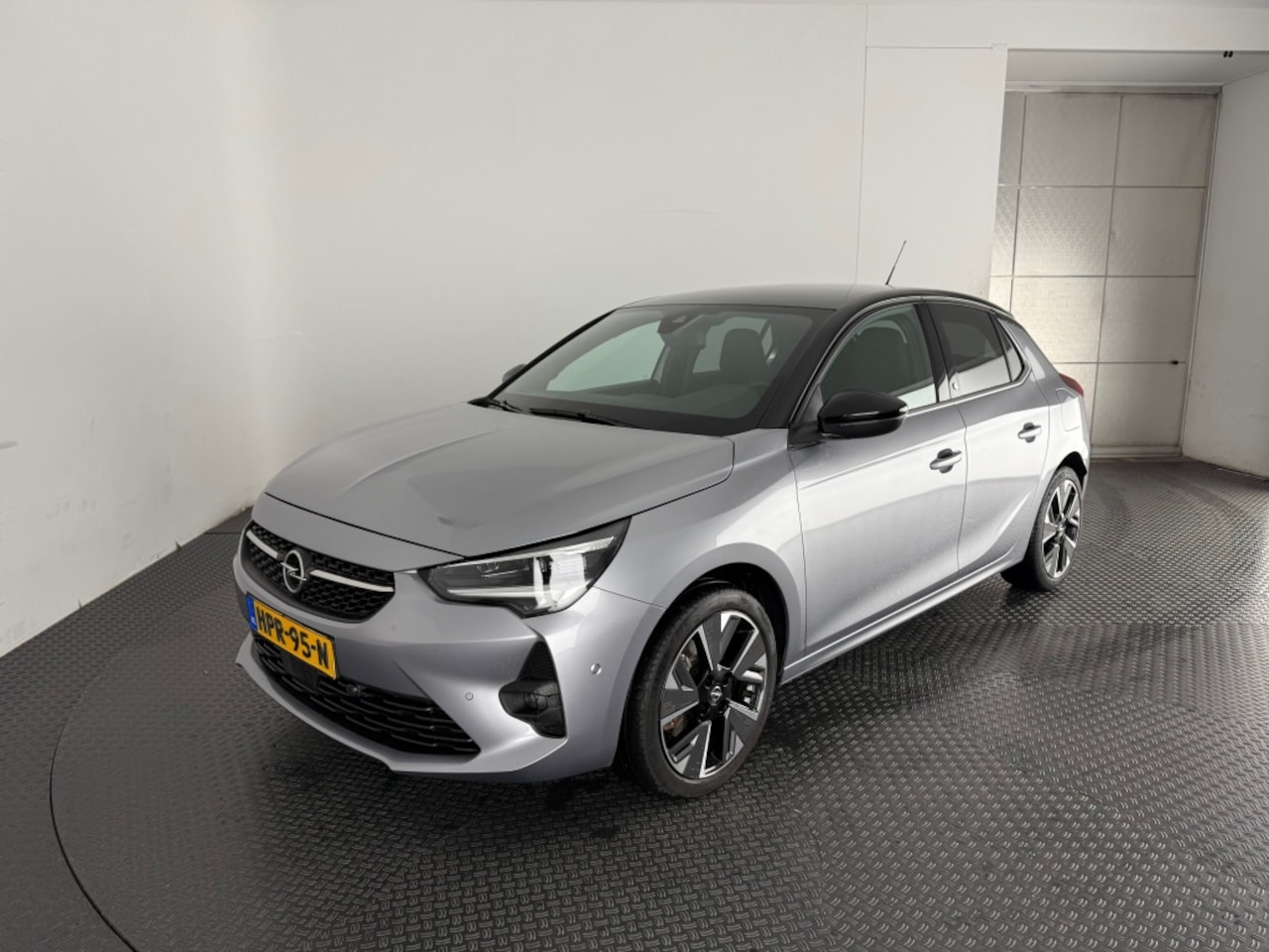 Opel Corsa-e - Level 4 50 kWh warmtepomp/3-fase/Prijs incl. garantie/afl.beurt - AutoWereld.nl