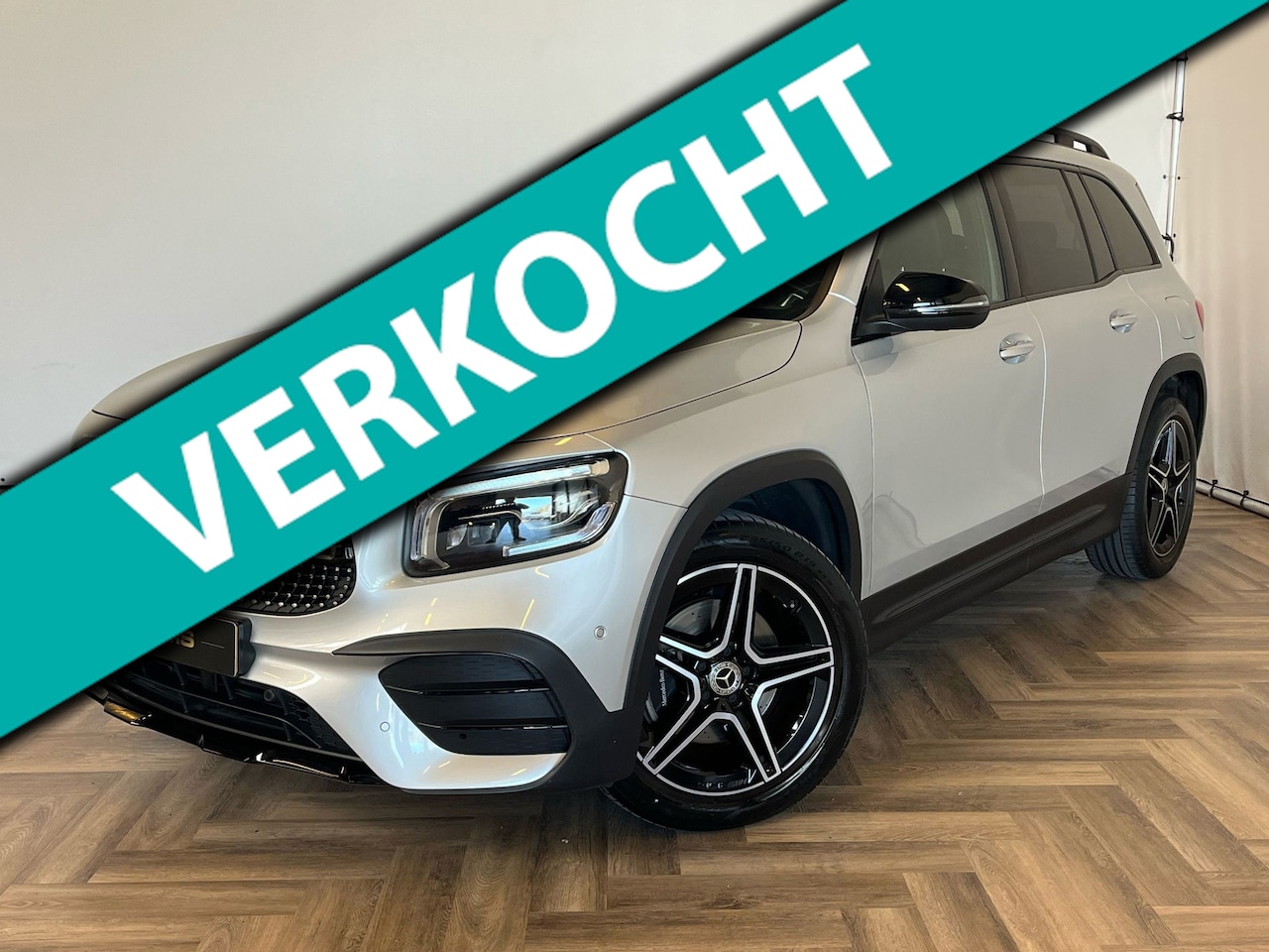 Mercedes-Benz GLB - 200 Premium Plus 200 Premium Plus, PANO,1E EIEGNAAR , INRUIL MOGELIJK, DEALER ONDERHOUDEN - AutoWereld.nl