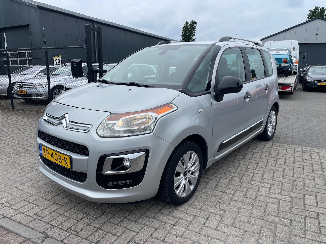 Citroën C3 Picasso - 1.2 PureTech Feel Edition-NL auto-Navi-Camera-Trekhaak- - AutoWereld.nl