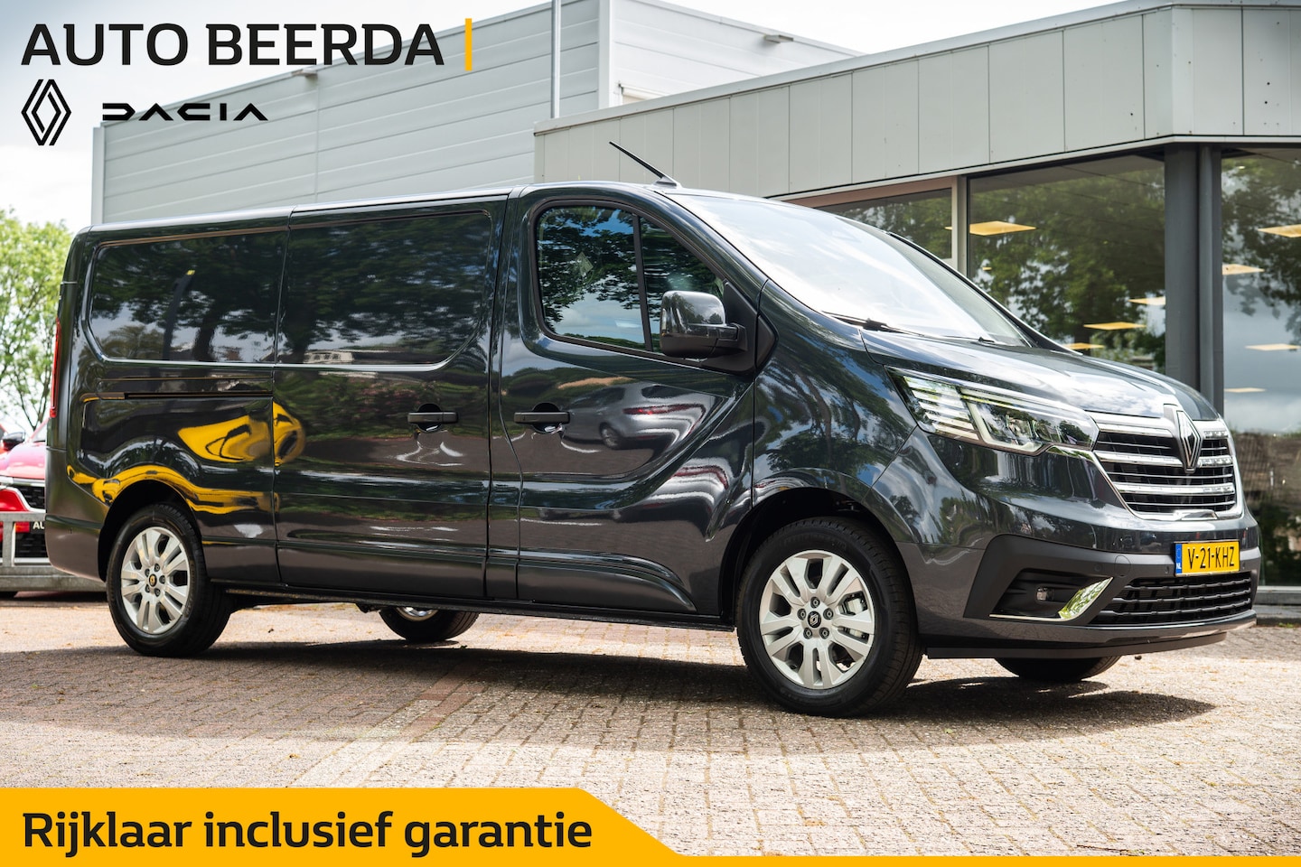 Renault Trafic - L2H1 T30 2.0 dCi 170 EDC Extra | Stoelverwarming | Camera | Trekhaak - AutoWereld.nl