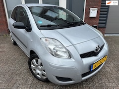 Toyota Yaris - 1.3 VVTi Aspiration / Airco / AUX