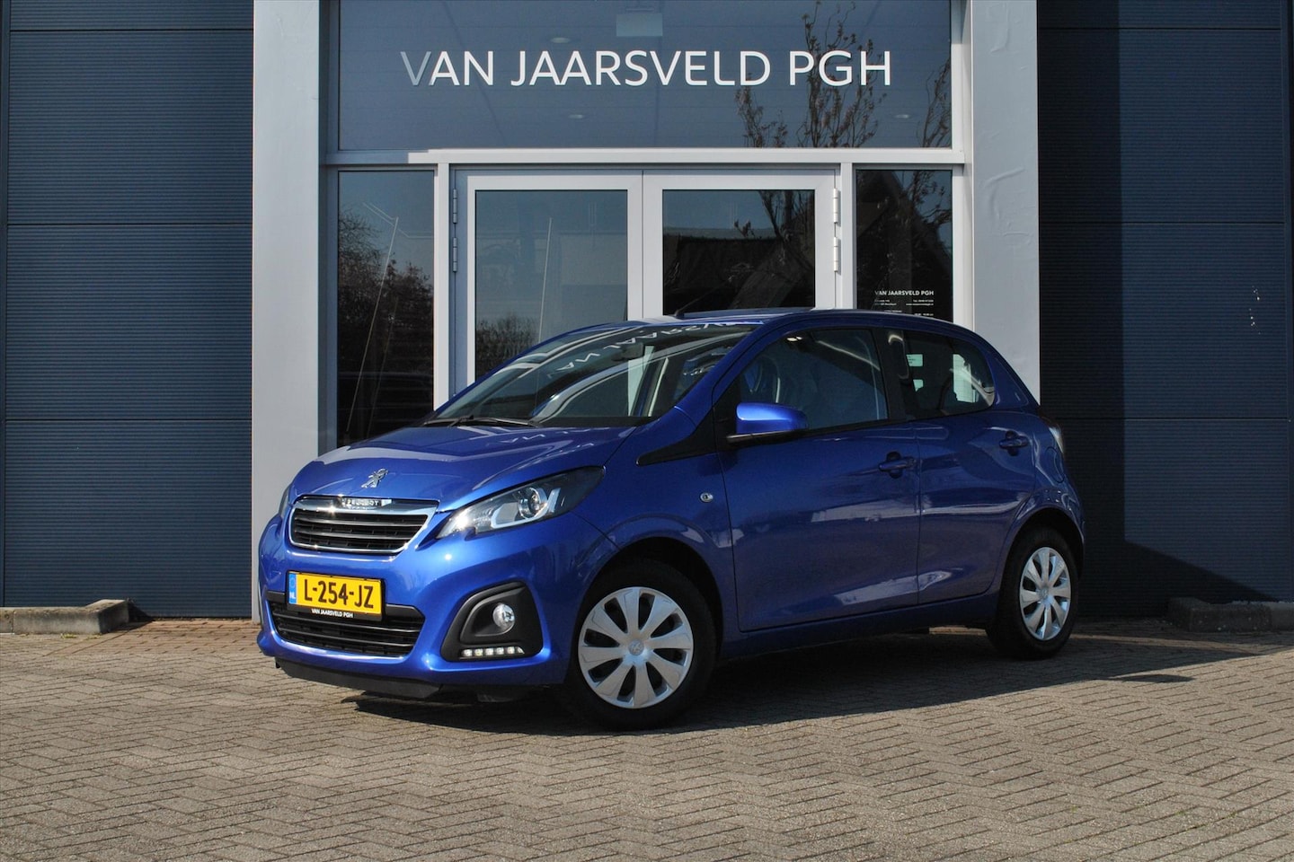 Peugeot 108 - 5drs Active 1.0 e-VTi 72pk Airco - AutoWereld.nl
