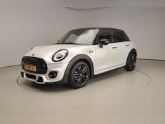 MINI Cooper - 5-deurs Dalston Edition / JCW Pakket / Stoelverwarming / Getint glas / JCW Stoelen / LED /
