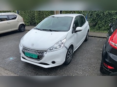 Peugeot 208 - 1.4 e-HDi Active