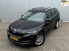Skoda Kodiaq - 1.5 TSI 150PK LIMITED BUSINESS PANO CARPLAY EERSTE EIGENAAR NAP TREKHAAK