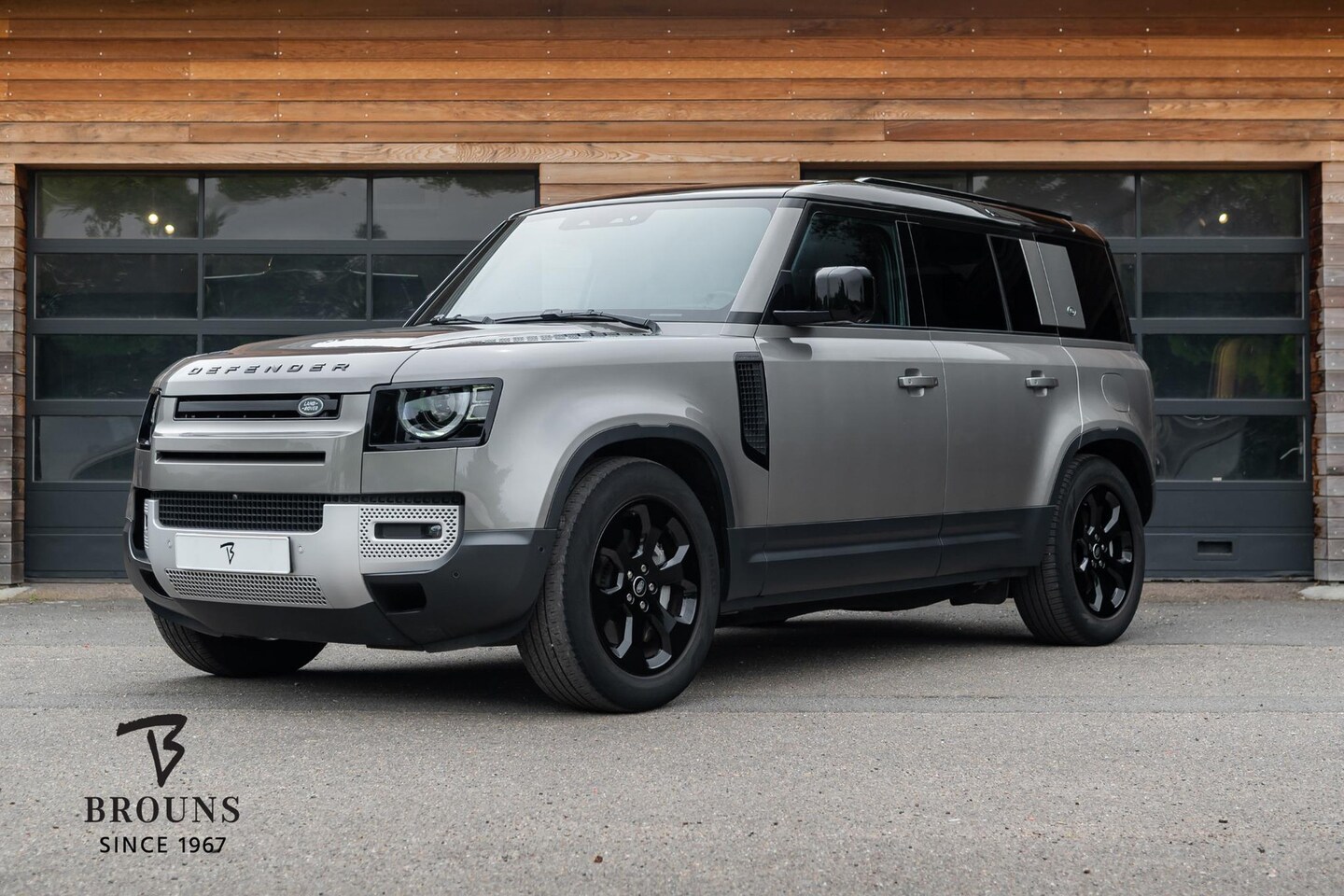 Land Rover Defender 110 - P400e 110 X-Dynamic S | Camera | Pano | 1e eig. | NL Auto - AutoWereld.nl