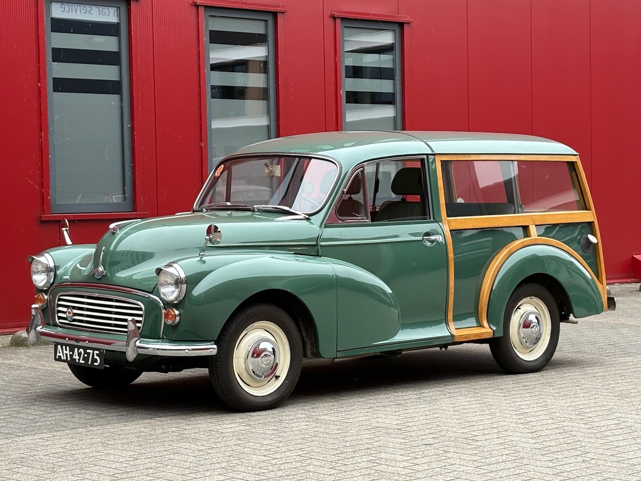 Morris Minor - 1000 Traveller - AutoWereld.nl