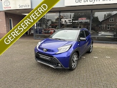 Toyota Aygo X - 1.0 VVT-i MT Premium parkeersensoren voor en achter / stoelverwarming / smartkey met start