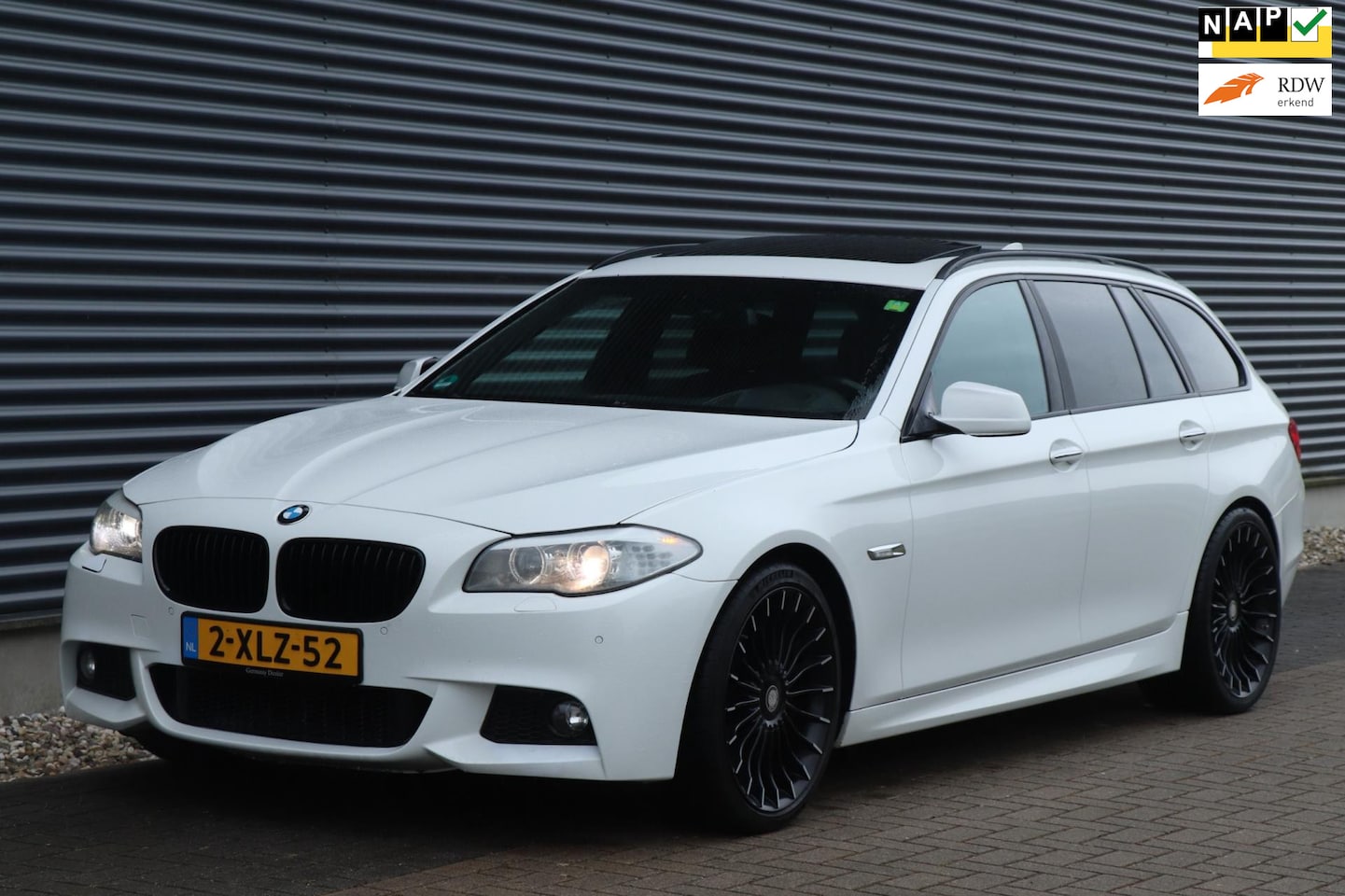 BMW 5-serie Touring - 535d High Executive | PANO - HEAD UP - VOL! - AutoWereld.nl