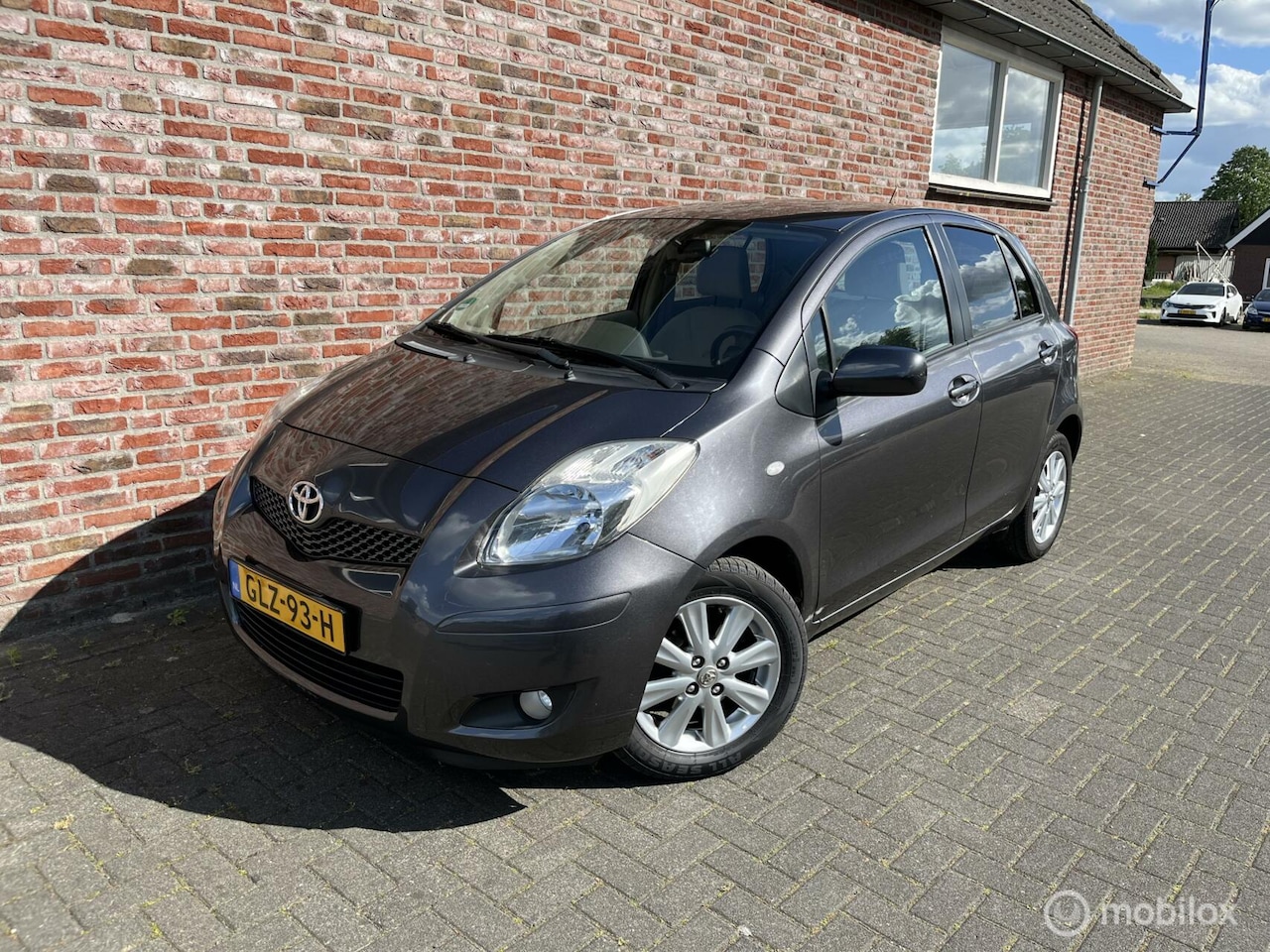 Toyota Yaris - 1.3 VVT-i Executive 1.3 VVTi Executive - AutoWereld.nl