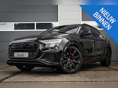 Audi Q8 - 55 TFSI-E quattro |Panorama dak |ACC |Soft close |RS zetels |360 Camera