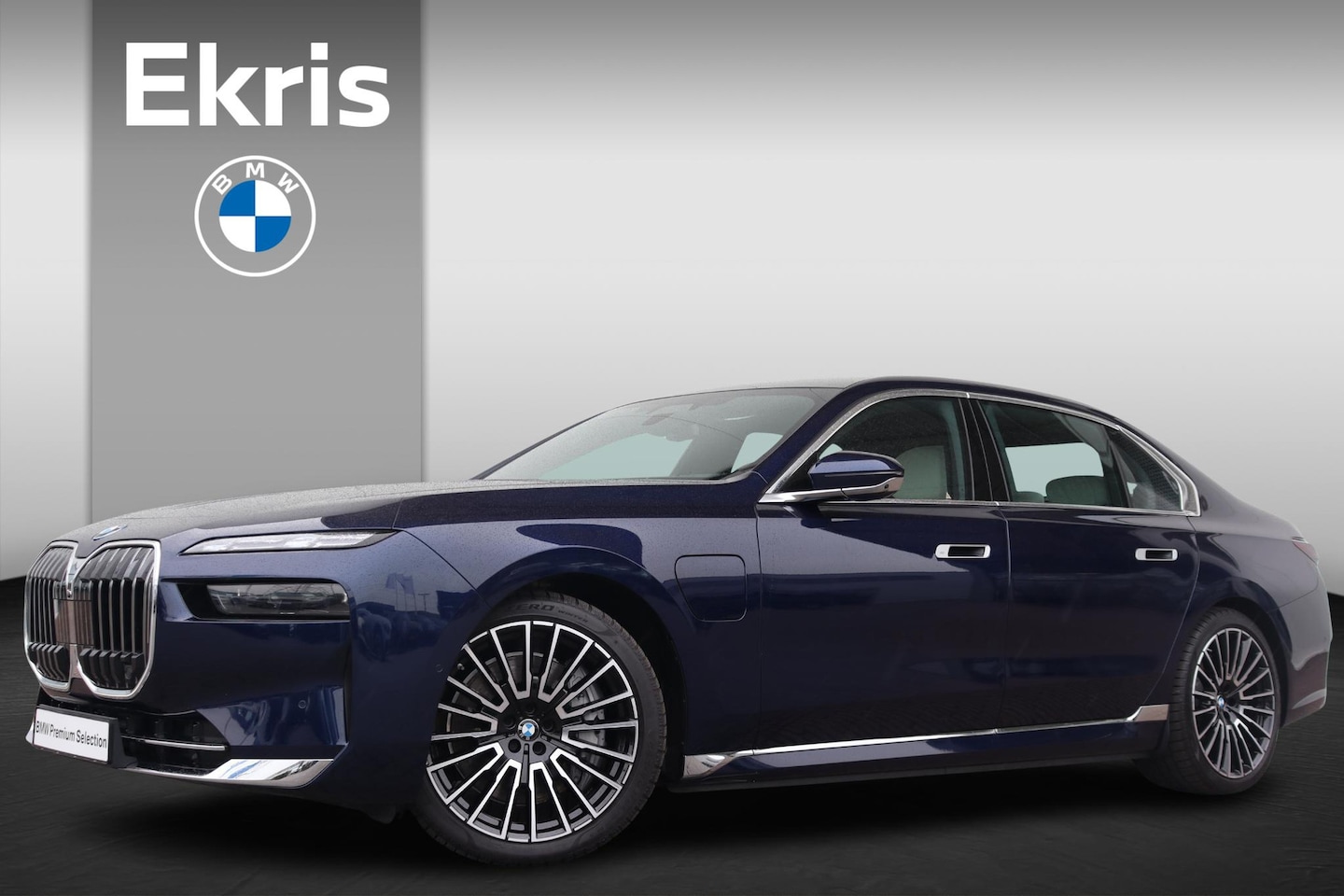 BMW 7-serie - 750e xDrive Innovation pack/ Trekhaak/ BMW Individual Interieur Gran Lusso/ Panoramadak Sk - AutoWereld.nl