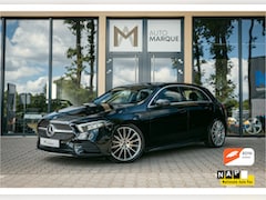 Mercedes-Benz A-klasse - 180 Aut. 136PK | Premium Plus AMG | Navigatie | Panoramadak | 19" LM Velgen | LED | Stoelv