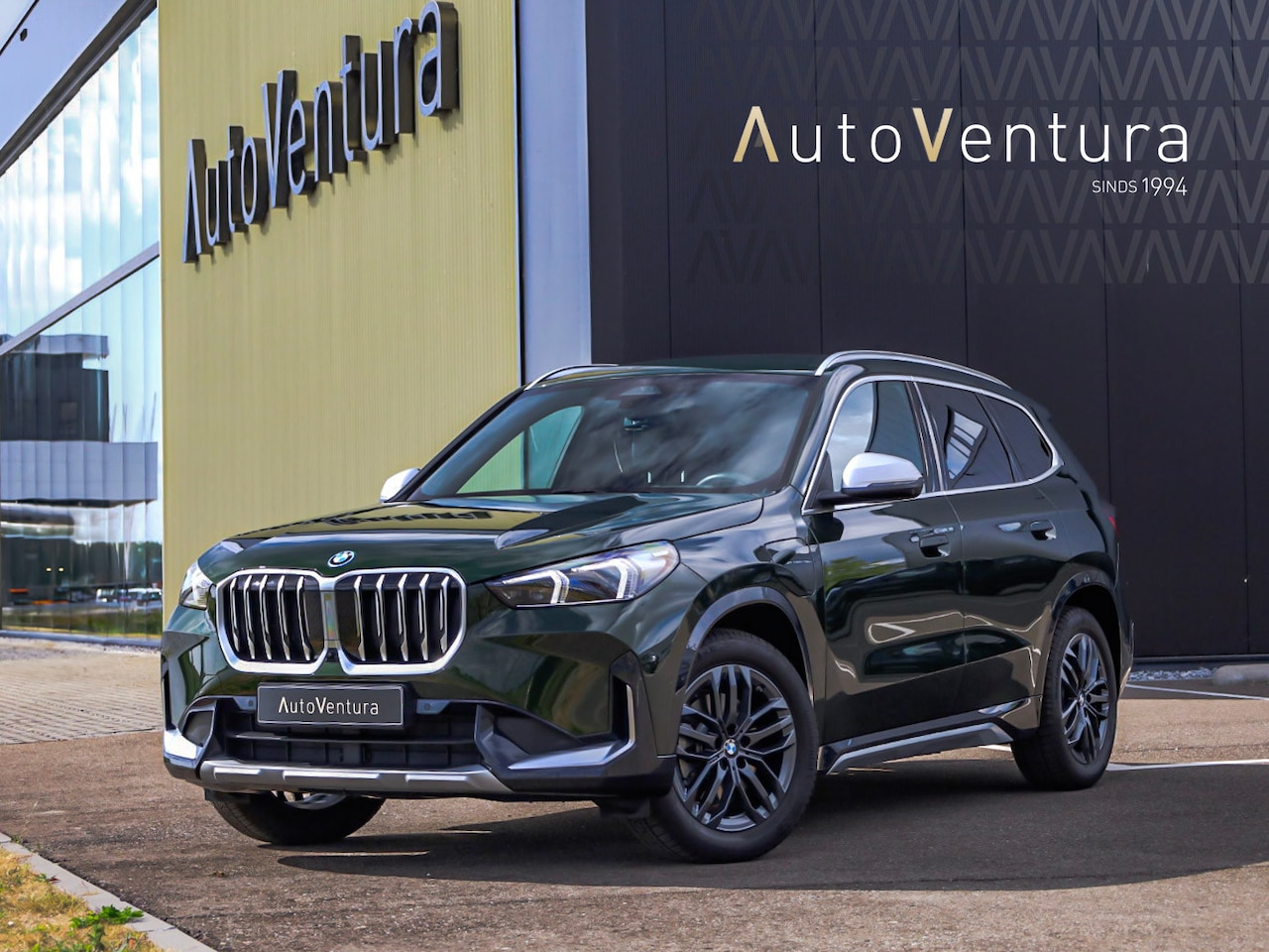 BMW X1 - xDrive25e High Executive Trekhaak l Adapt. Cruise l Adapt. LED l Head-Up l Stoelverwarming - AutoWereld.nl