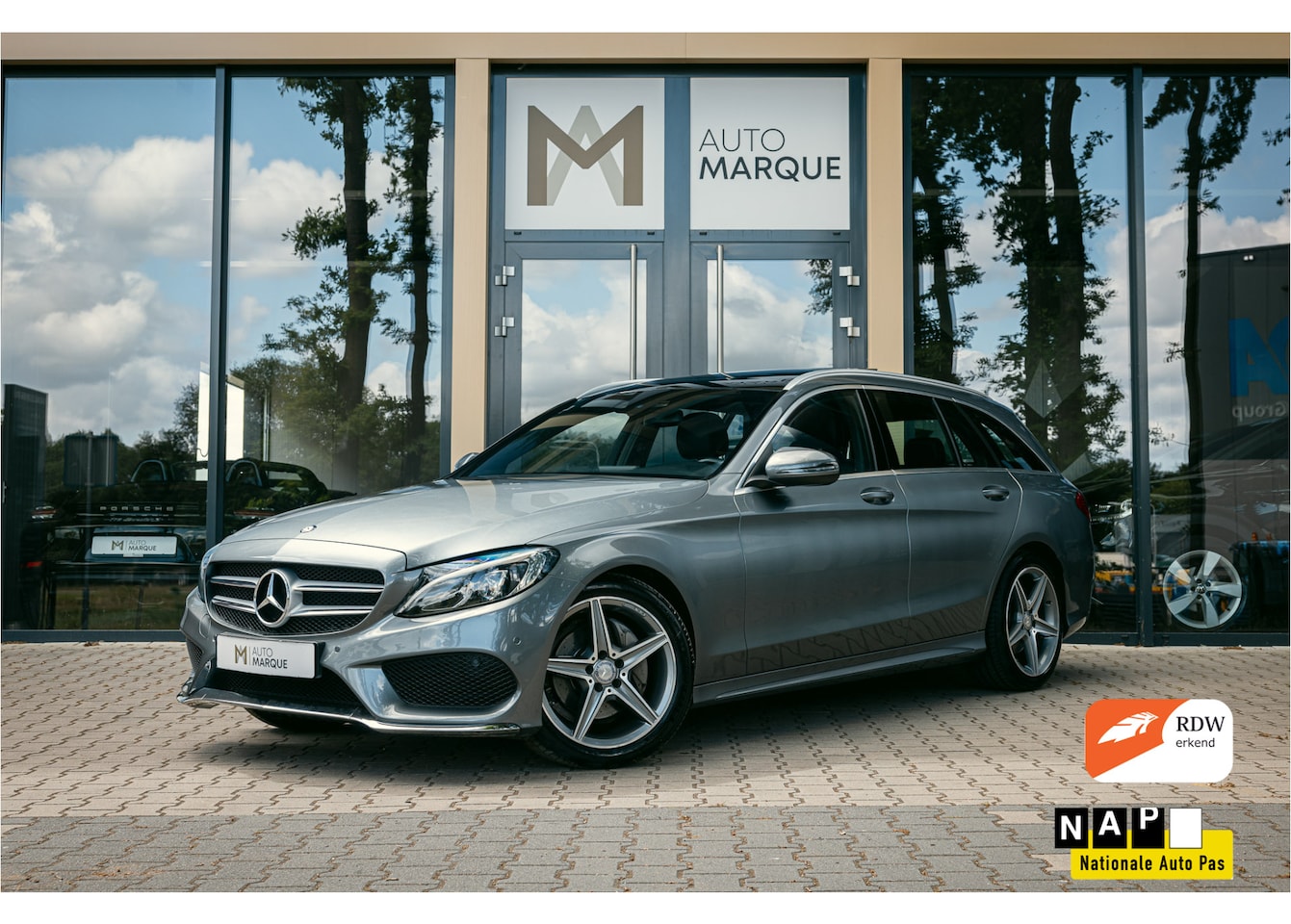 Mercedes-Benz C-klasse Estate - 180 Aut. 157PK | AMG Sport Edition | 18" LM Velgen | Panoramadak | Leder | Navigatie | Sto - AutoWereld.nl