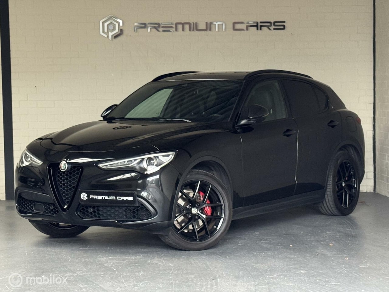 Alfa Romeo Stelvio - 2.0 T AWD 280pk Pano Keyless Trekhaak cam - AutoWereld.nl