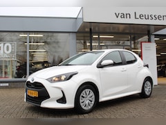 Toyota Yaris - 1.5 HYBRID ALL-SEASON AD-CRUISE APPLE/ANDROID CLIMA CAMERA DAB BLUETOOTH