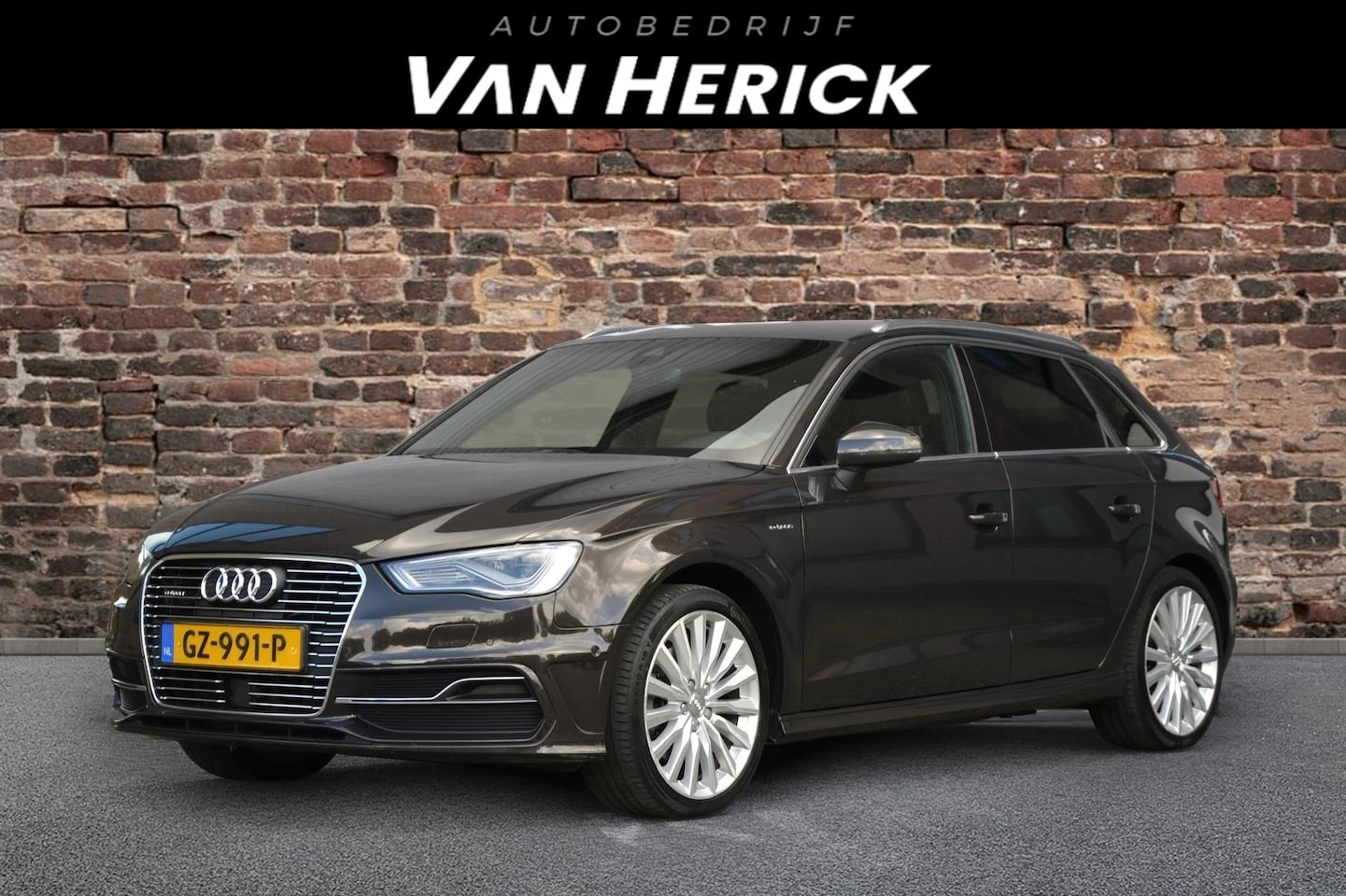 Audi A3 Sportback - 1.4 e-tron 3x S-Line 150PK Automaat | LED | Cruise | Clima - AutoWereld.nl