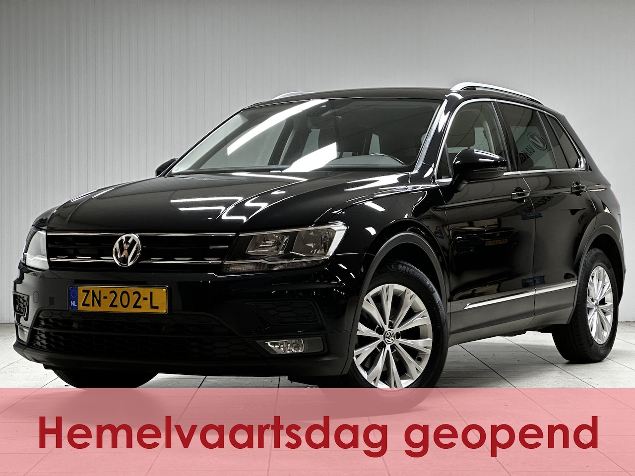 Volkswagen Tiguan - 1.5 TSI ACT Comfortline Business/ Trekhaak!/ DAB+/ Apple + Android/ Lane-Assist./ Grootlic - AutoWereld.nl