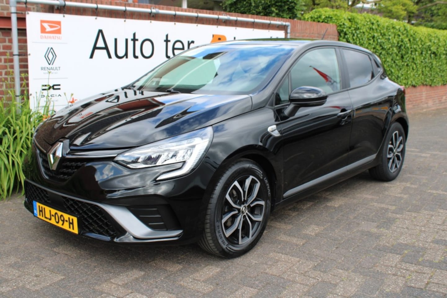Renault Clio - 1.0 12V 101 pk RS Line met o.a. stoelverwarming - AutoWereld.nl