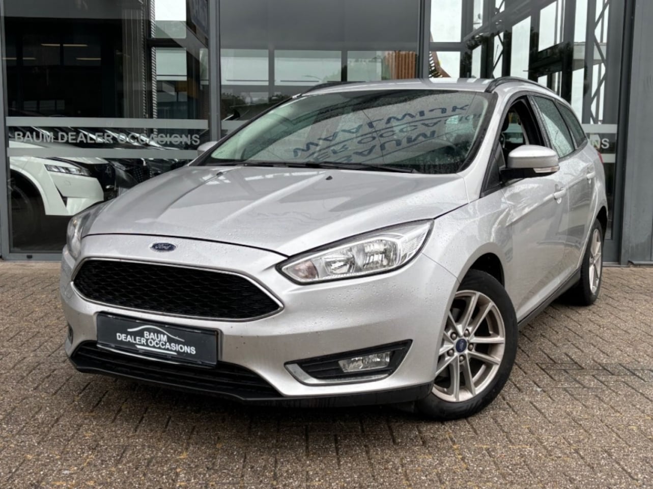 Ford Focus - 1.5 TDCI TREND EDITION AIRCO NAVI PDC LMV - AutoWereld.nl