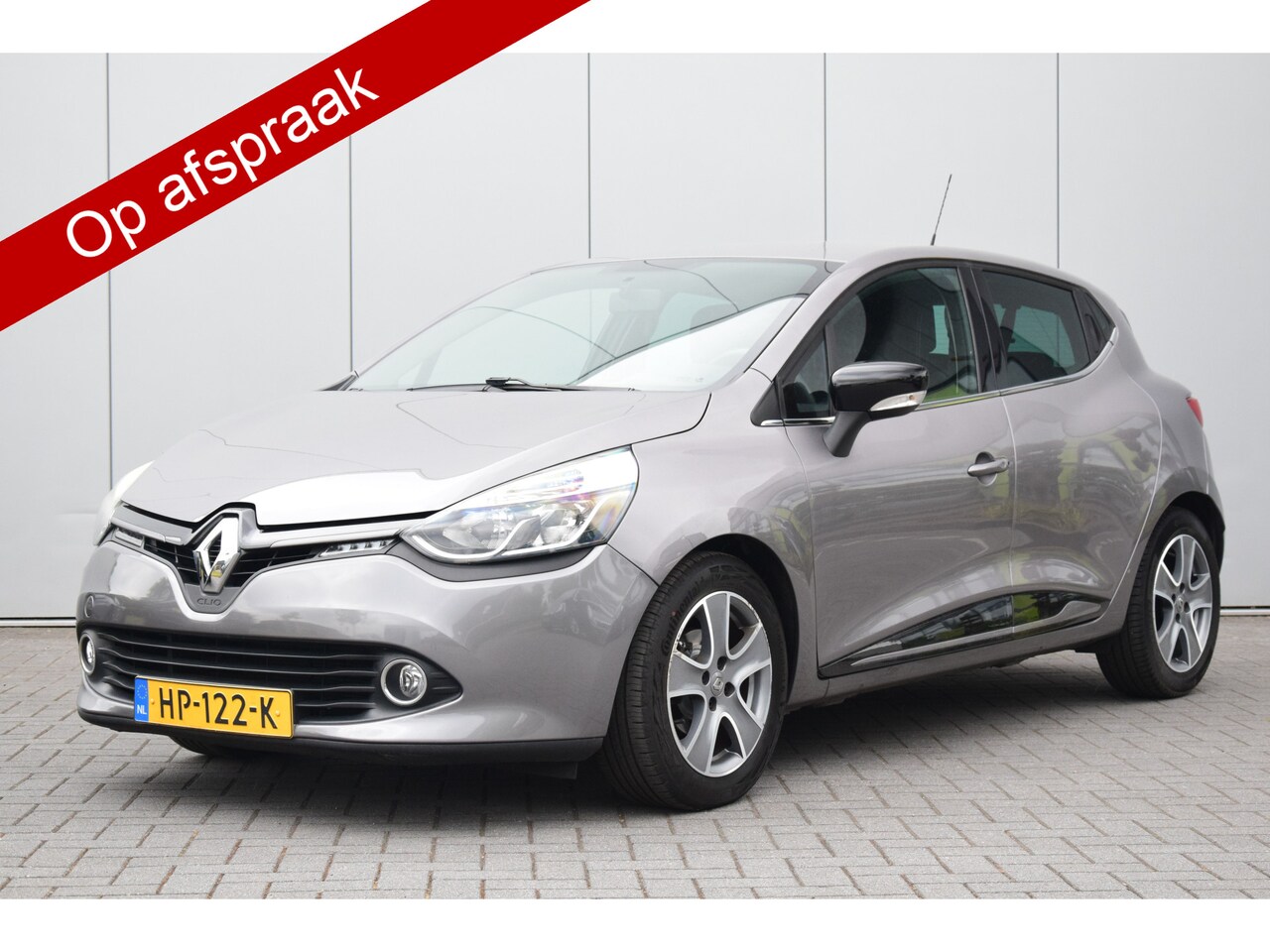 Renault Clio - 0.9 TCe ECO Night&Day Navi Airco Cruise Priv/glass Trekhaak/afneembaar - AutoWereld.nl