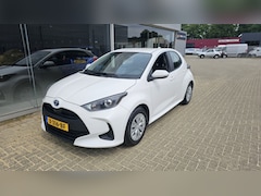 Toyota Yaris - 1.5 Hybride active NLauto | Navi | All-in | Dealeronderhouden