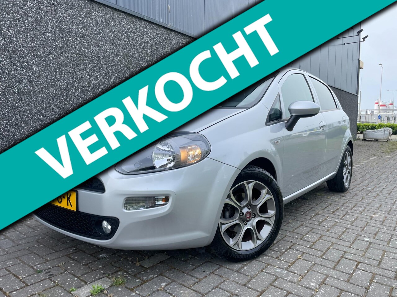 Fiat Punto Evo - 0.9 TwinAir Lounge/Nieuwe APK en beurt/1ste eigenaar! - AutoWereld.nl