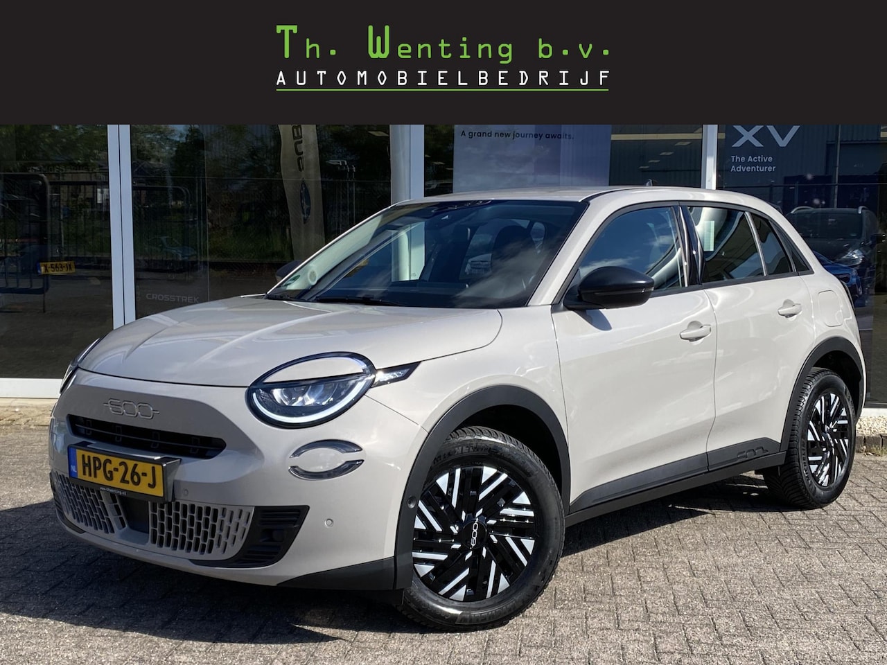 Fiat 600 - 1.2 Hybrid Urban | In Nieuwstaat | Stoelverwarming | 360-Graden Camera | Keyless Entry | L - AutoWereld.nl