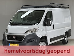 Fiat Ducato - 30 2.0 MultiJet L1H1/ 3-Zitplaatsen voor/ Zij-Schuifdeur rechts/ Imperiaal/ Trekhaak/ Navi